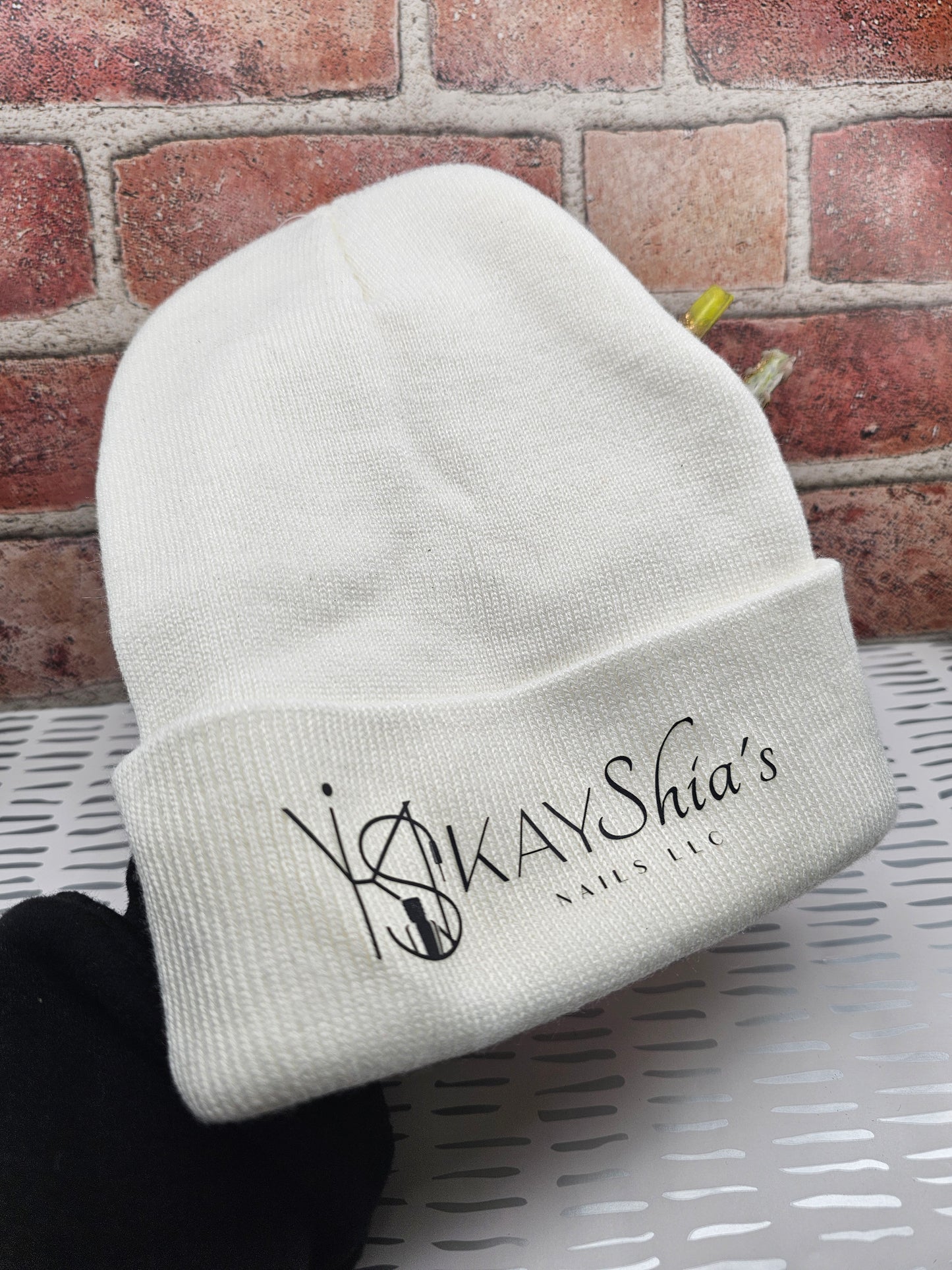 KN WHITE BEANIE
