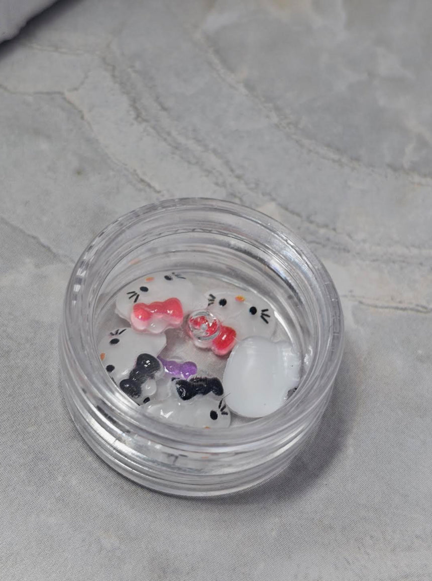 HELLO KITTY CHARMS