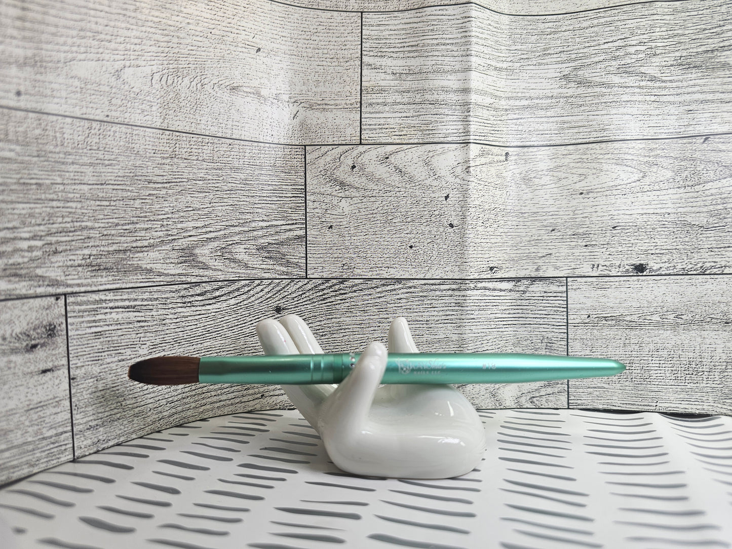 KN 100% KOLINSKY ACRYLIC BRUSH